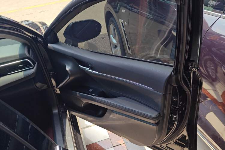 Used Toyota Camry 2019 Revised Version 2.0G Luxury Edition