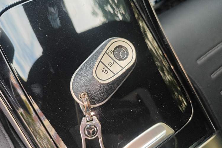 Used Mercedes-Benz GLC 2023 Refreshed GLC 300 L 4MATIC Dynamic Edition 5 Seats
