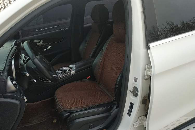 Used Mercedes-Benz GLC 2019 GLC 260 L 4MATIC Dynamic Model