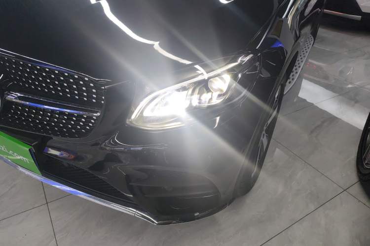 Used Mercedes-Benz GLC 2019 Facelift GLC 260 L 4MATIC Luxury Model
