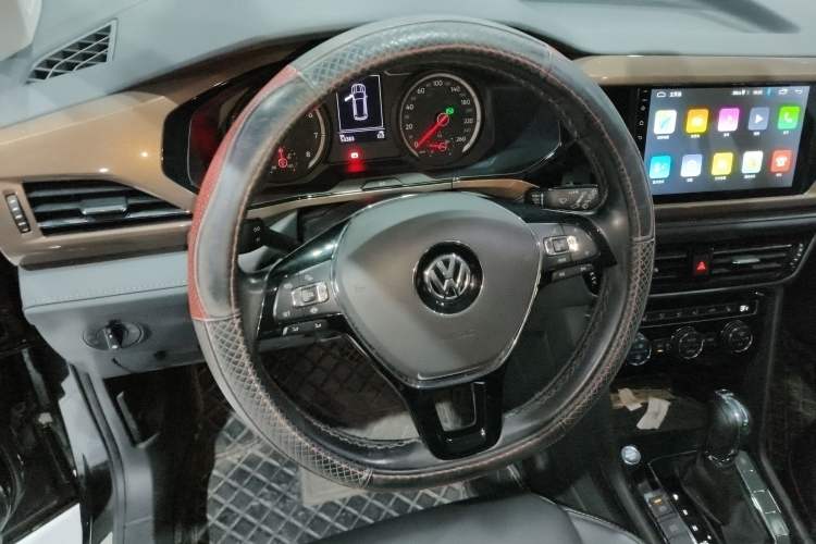 Used Volkswagen Tharu 2020 280TSI Two-Wheel Drive Luxury Plus Version China VI Standard
