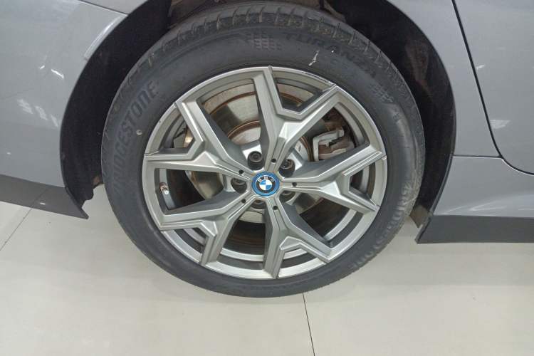 Used BMW i3 2022 eDrive 35 L
