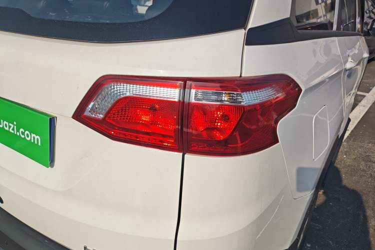 Used Wuling Hongguang S3 2019 1.5L Manual Standard Version China VI Standard