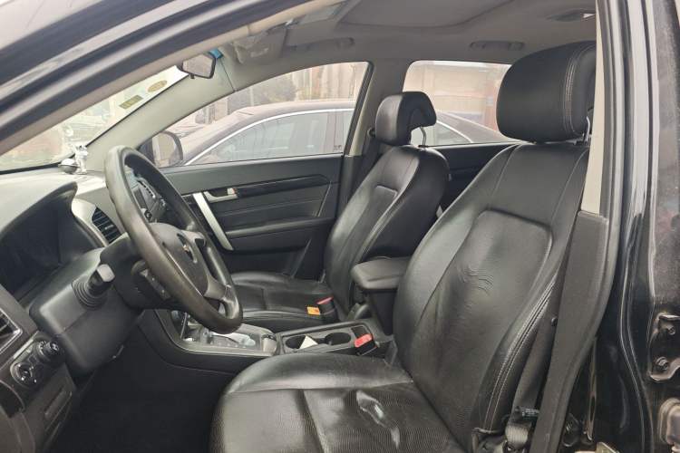 Used Chevrolet Captiva 2014 2.4L Two-Wheel Drive Urban Version 7 Seats
