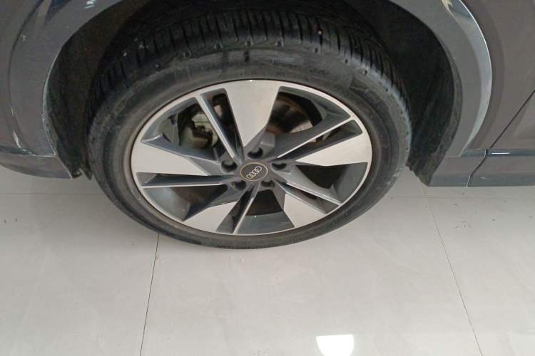 Used Audi Q2L 2022 35 TFSI Fashionable and Elegant Model
