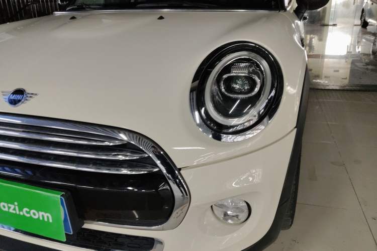 Used MINI MINI 2019 1.5T COOPER Artist Five-Door Edition
