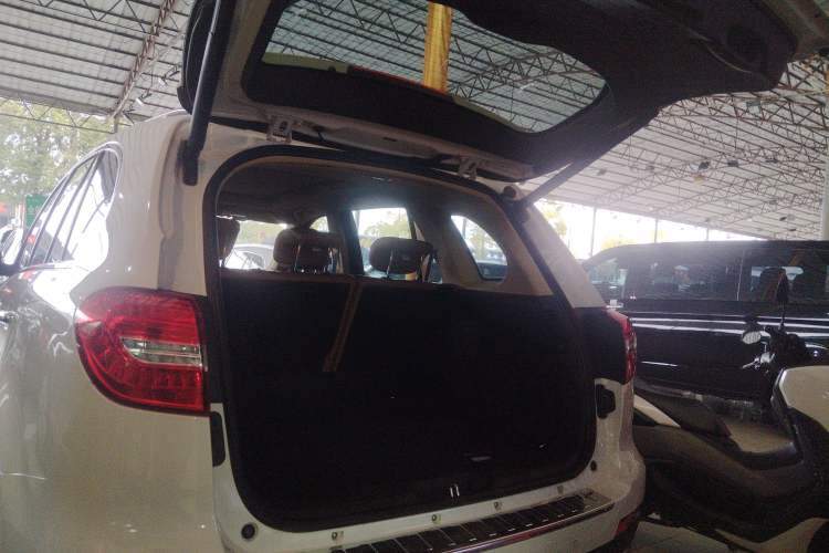 Used Haval H8 2015 2.0T Two-Wheel-Drive Elite Version