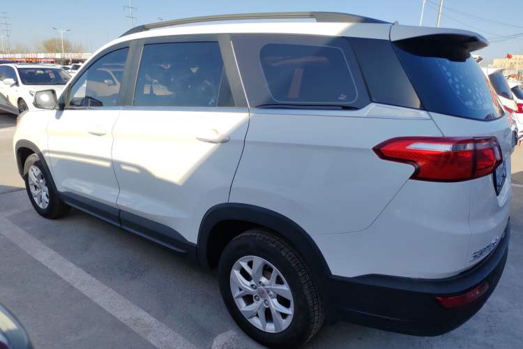 Used Wuling Hongguang S3 2018 1.5L Manual Comfort Model China V Standard