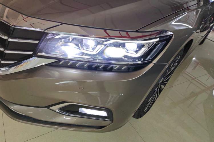 Used Volkswagen Passat 2019 330TSI Luxury Edition China V Standard
