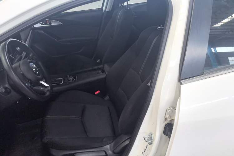 Used Mazda Mazda 3 Axela 2017 Sedan 1.5L Automatic Luxury Model Emission Standard China V
