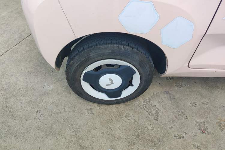 Used Wuling Hongguang MINIEV 2021 Macaron Fashion Model Lithium Iron Phosphate
