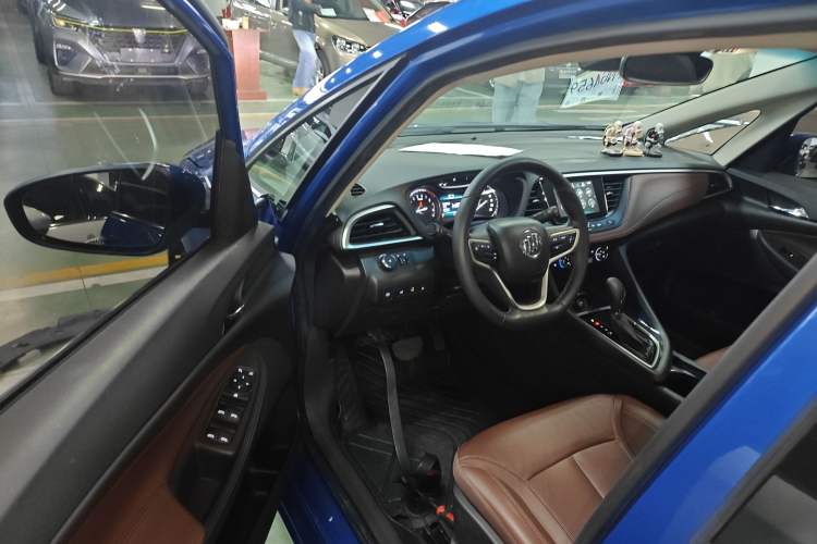 Used Buick GL6 2018 18T 6-Seater Prestige Model
