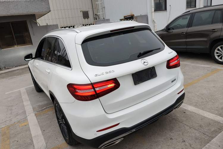 Used Mercedes-Benz GLC 2018 Facelifted GLC 260 4MATIC Dynamic Edition
