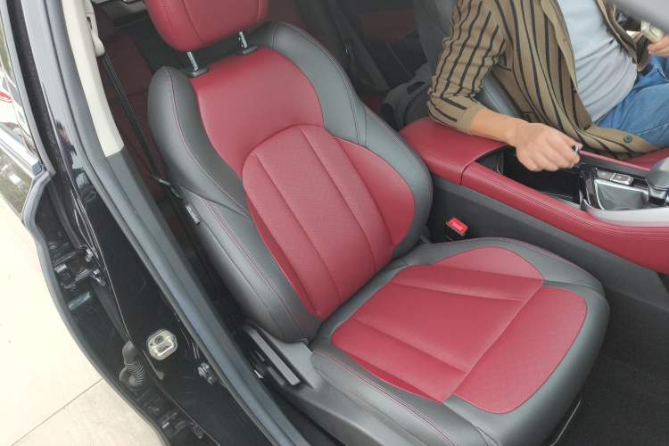 Used Dongfeng Aeolus AX7 2021 PRO 1.6T Automatic Smart Edition
