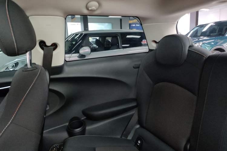 Used  MINI 2019 1.5T ONE PLUS
