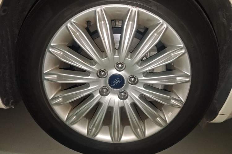 Used Ford Mondeo 2013 2.0L GTDi 200 Luxury Model