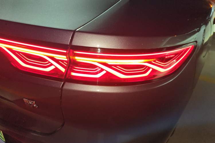 Used BYD Han 2023 EV Champion Edition 605KM Front-Drive Premium Model
