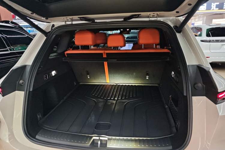 Used Li Auto L6 2024 PRO Model
