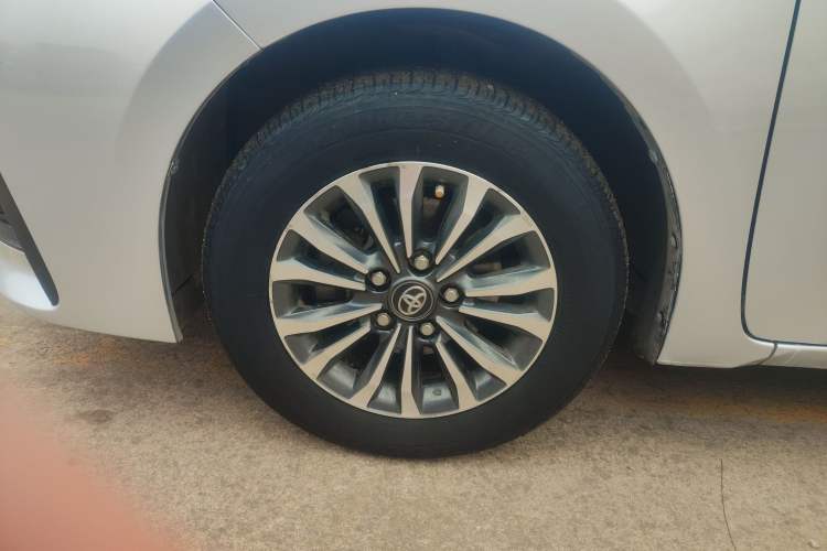 Used Toyota Corolla 2017 Revised Version 1.2T S-CVT GL