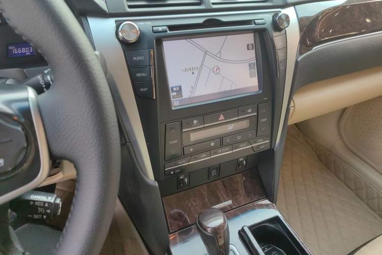 Used Toyota Camry 2016 2.5G 10th Anniversary Deluxe Navigation Edition
