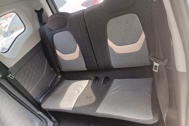 Used Chery QQ Ice Cream 2022 170km Sundae Phosphate Lithium-Ion