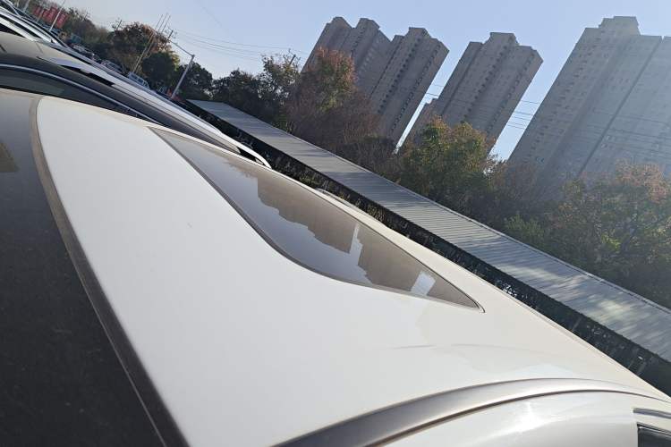 Used Honda Elysion 2022 2.0L eHEV Luxury First Edition
