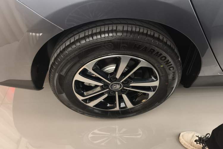 Used BYD Qin PLUS 2025 DM-i Smart Drive 120KM Superior Model