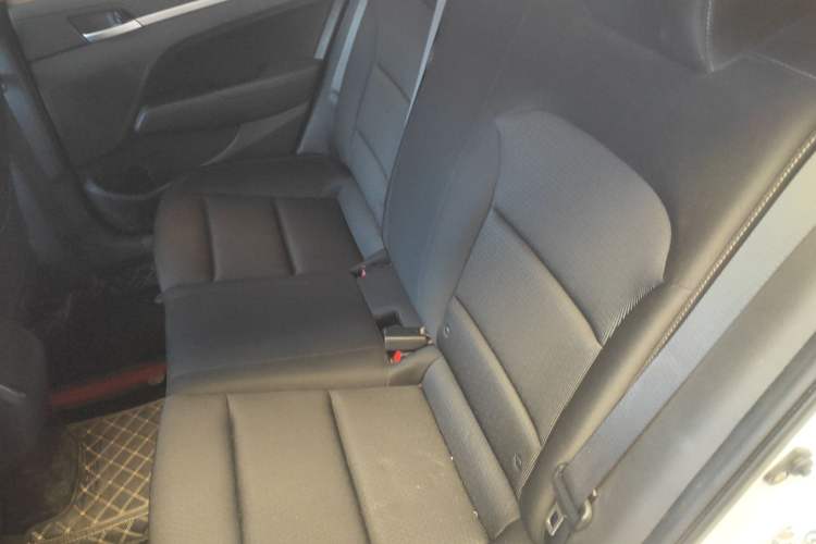 Used Hyundai Elantra 2016 1.6L Automatic ZhiXuan – Elite Version
