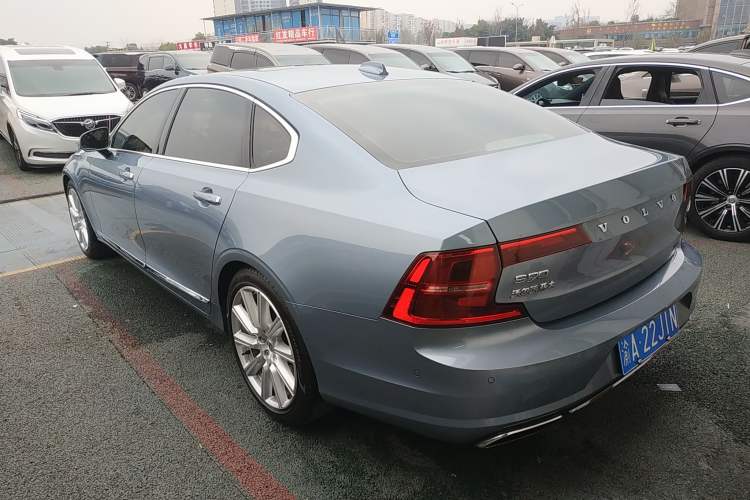 Used Volvo S90 2018 T5 Prestige Edition