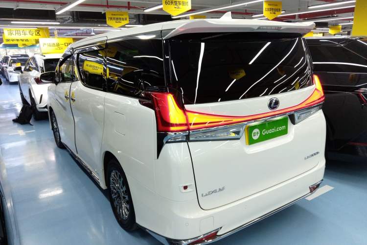 Used Lexus LM 2020 300h Seven-Seat Elegant Edition
