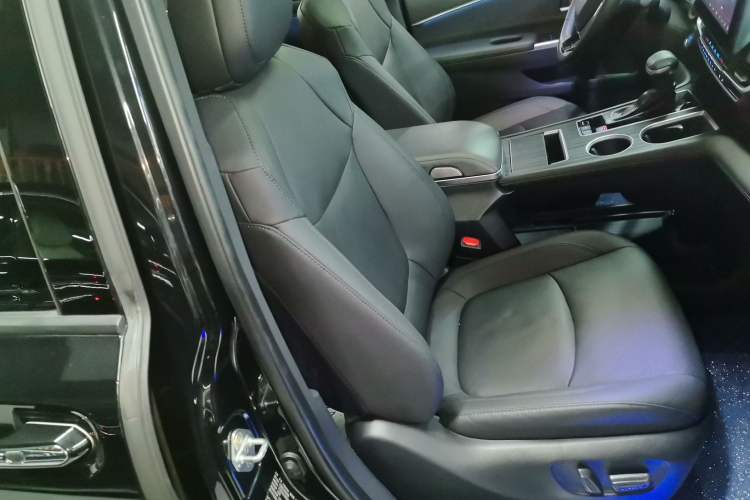 Used Toyota Sienna 2021 2.5L Hybrid Premium Edition
