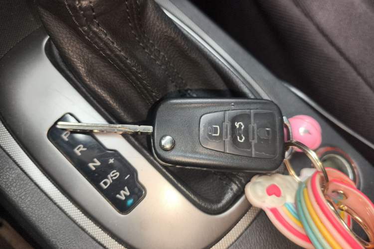 Used Roewe 350 2014 1.5L Automatic Xunyue Version
