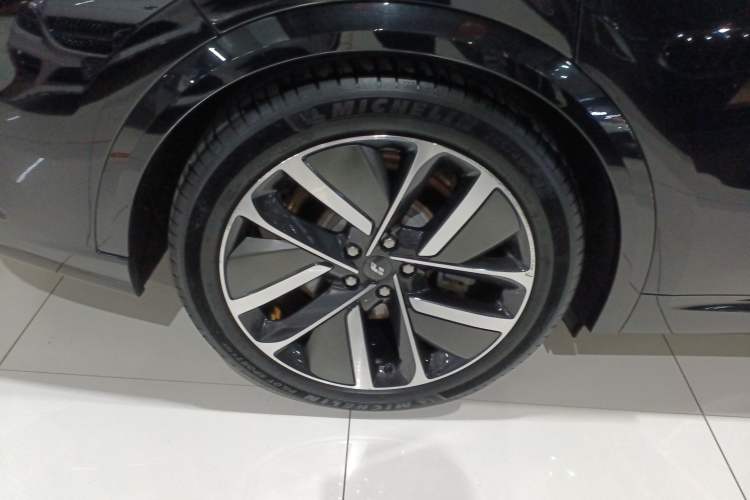 Used Li Auto L9 2022 Max model
