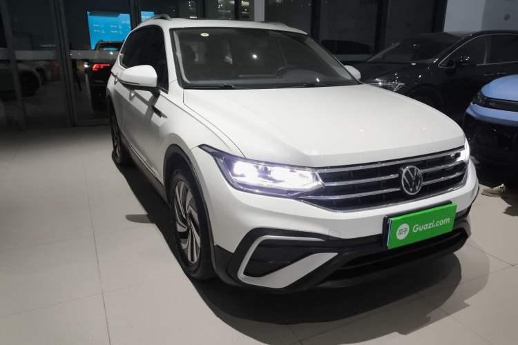 Used Volkswagen Tiguan L 2024 300TSI Automatic Two-Wheel Drive Smart Edition