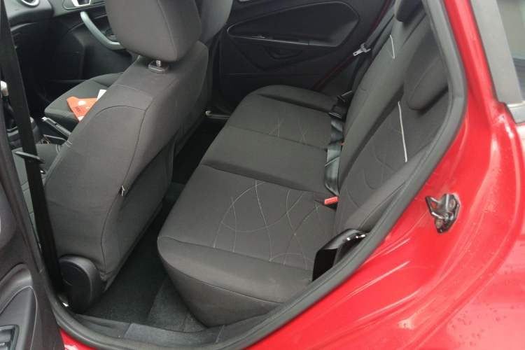 Used Ford Fiesta 2013 Hatchback 1.5L Manual Fashion Edition