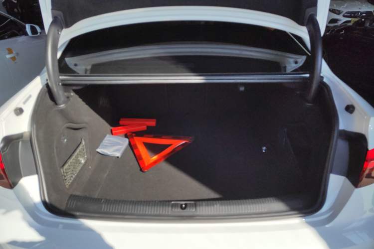 Used Audi A4L 2020 40 TFSI Luxury Dynamic Model
