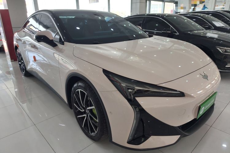 Used ARCFOX Alpha S5 2024 560MAX 185kW
