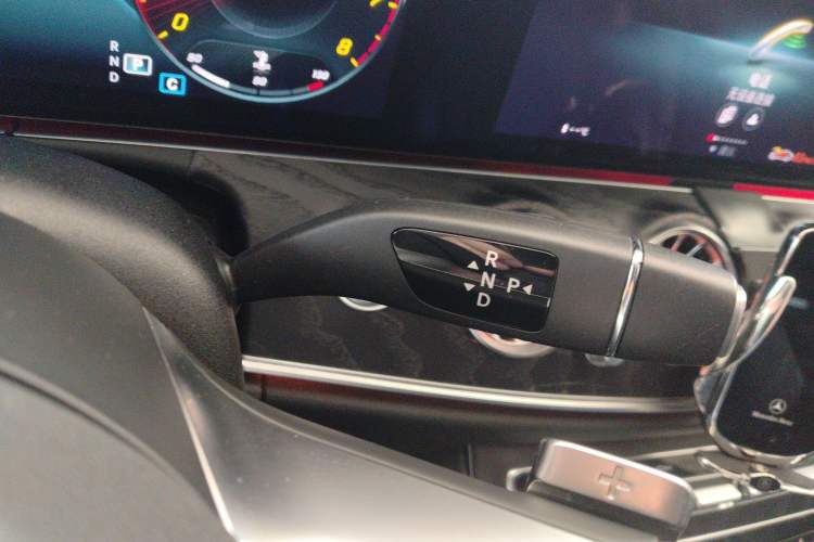 Used Mercedes-Benz E-Class 2021 Restyled E 260 Luxury Sports Edition
