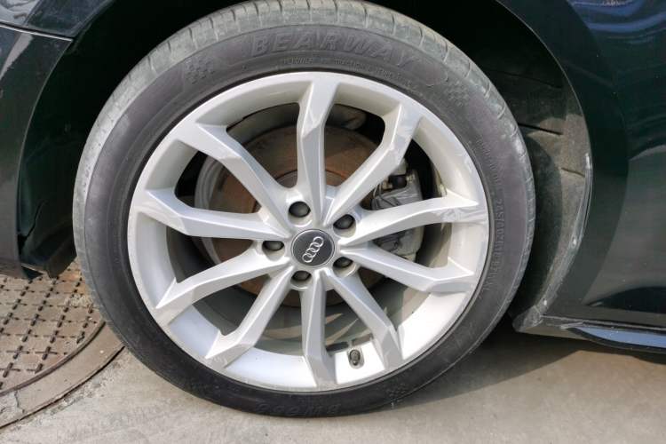 Used Audi A4L 2019 40 TFSI Fashion Edition China VI Emission Standard