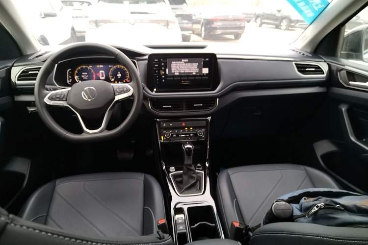 Used Volkswagen Tharu 2025 NewRui 300TSI Prestige Edition