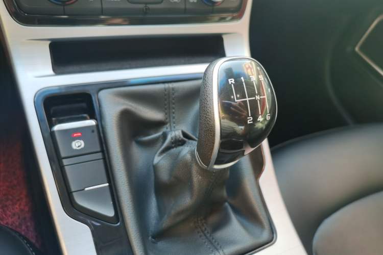 Used Geely Auto Emgrand GL 2019 1.4T Manual Elite Smart Edition
