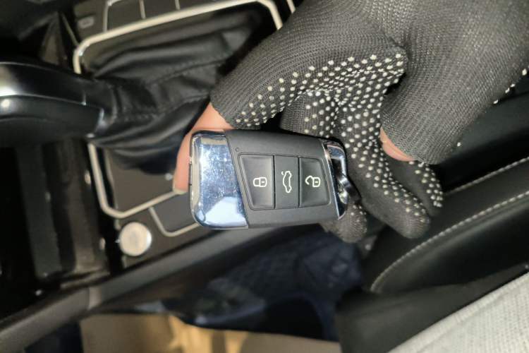 Used Volkswagen Magotan 2021 330TSI DSG 30th Anniversary Edition