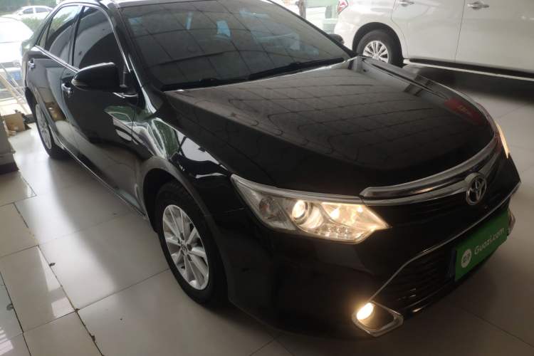 Used Toyota Camry 2016 2.0G 10th Anniversary Leading Edition
