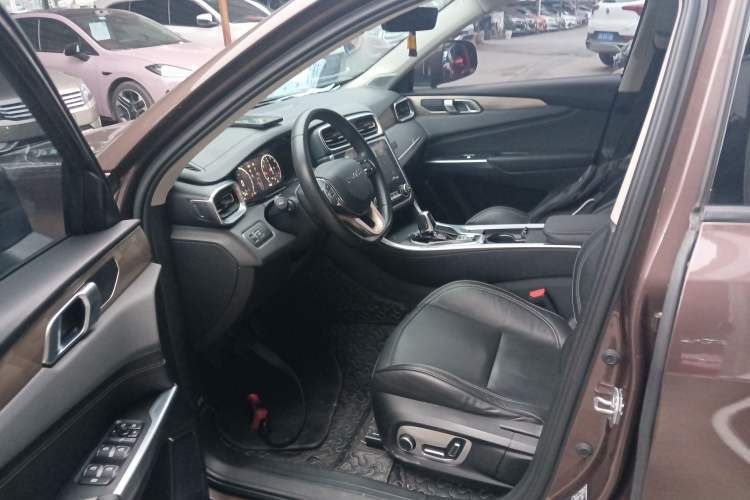 Used Lynk & Co 01 2017 2.0T Two-Wheel Drive Pro Edition
