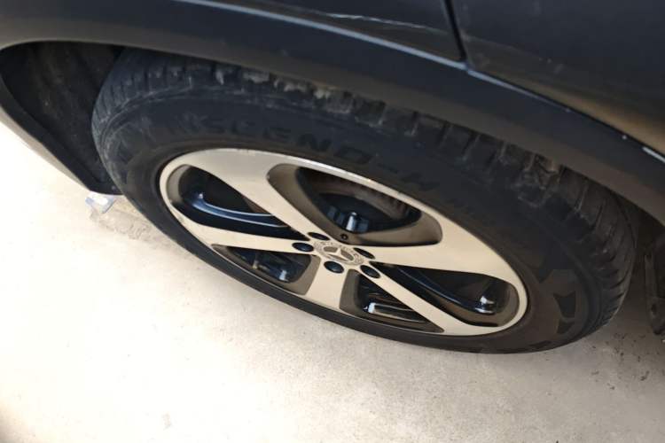 Used Mercedes-Benz GLC 2018 Facelift GLC 260 4MATIC Luxury Edition
