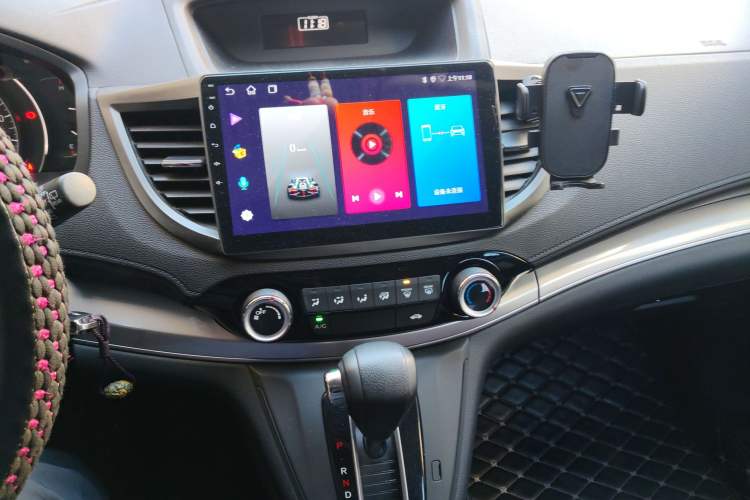 Used Honda CR-V 2015 2.0L two-wheel drive urban version
