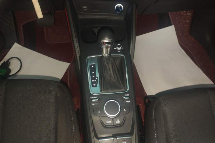 Used Audi Q2L 2018 35 TFSI Launch Exclusive Edition China VI
