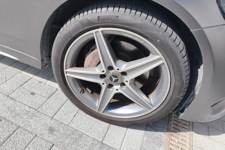 Used Mercedes-Benz C-Class (Import) 2017 Facelift C 200 Station Wagon