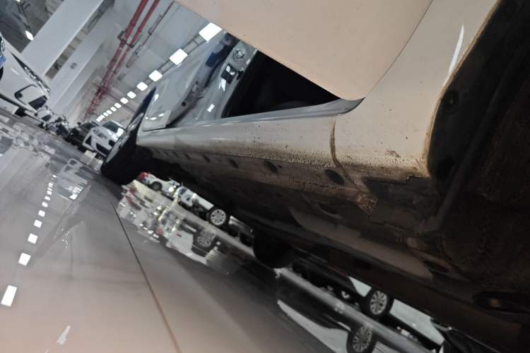 Used Toyota YARiS L 2019 1.5E CVT Dynamic Edition China VI compliant
