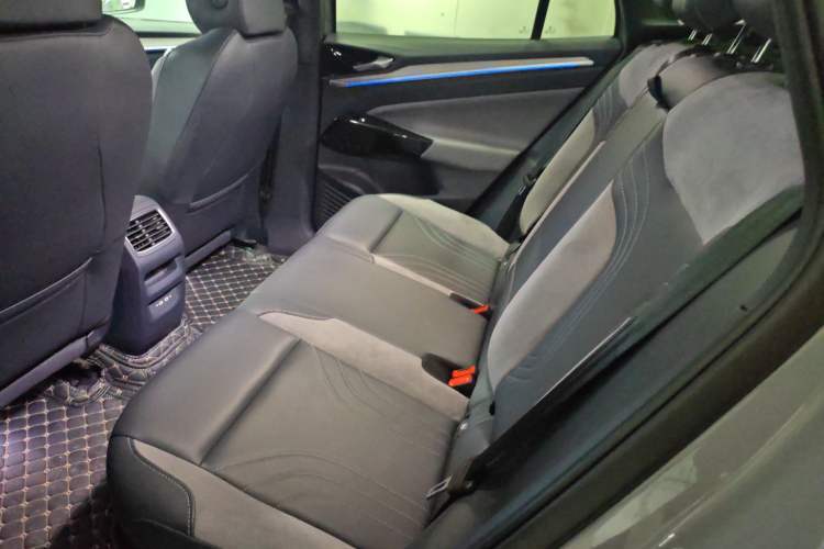 Used Volkswagen ID.4 CROZZ 2022 Long-Range Lite PRO Edition
